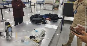 Semar detiene a hombre con más de tres kilos de cocaína en el AICM