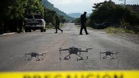 Cártel de Tepalcatepec recluta a extranjeros para operar drones en Michoacán