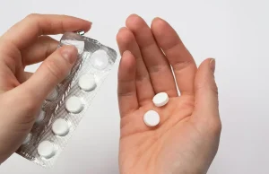 Aspirina y cáncer intestinal: Estudio de 2025 confirma su rol preventivo