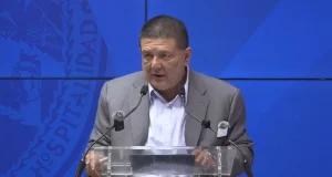 Renuncia el fiscal de Chihuahua tras escándalo de espionaje y la CIA