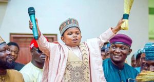 Candidato al Parlamento nigeriano que afirmaba tener 30 años resulta ser un menor de edad