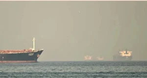 Corea del Sur investiga posible ataque a uno de sus buques en el Estrecho de Ormuz