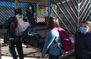 CNDH exige a la SEP mantener calendario escolar ante ola de calor