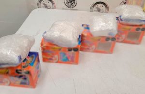 Perro policía detecta cargamento de metanfetamina oculto en cajas de dulces