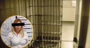 Vinculan a proceso a ex empleada bancaria por fraude millonario en Santiago
