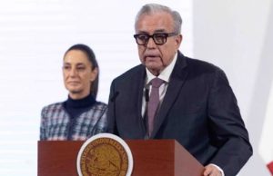 Sheinbaum posterga hasta el lunes su postura oficial tras la licencia de Rocha Moya