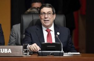 Cuba rechaza negociar su sistema político con EU pese a amenazas de intervención