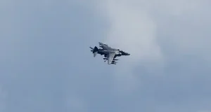 Dos aviones de combate colisionan en el aire durante un espectáculo aéreo en Idaho