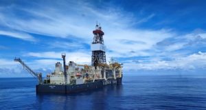 El precio del petróleo se desploma más de un 5% ante la inminencia de un acuerdo de paz entre EE. UU. e Irán