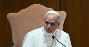 Papa León XIV publica su primera encíclica “Magnifica humanitas”; pide “desarmar la inteligencia artificial”