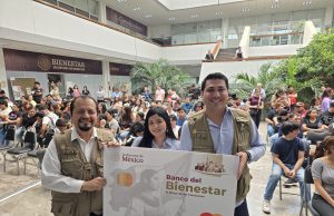 Gobierno Federal entrega tarjetas del programa Jóvenes Construyendo el Futuro en Nuevo León