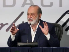 Slim califica de “irracional” baja de Moody’s a México