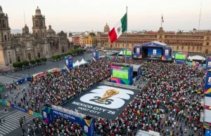 Sheinbaum no descarta cerrar el Zócalo para la inauguración del Mundial.