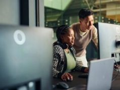 El trabajo remoto, y no la IA, es la causa del desempleo en jóvenes graduados, según la Fed de Nueva York