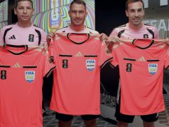 Uniformes especiales para tripleta arbitral esta noche en el juego 1000 de los Mundiales en MTY