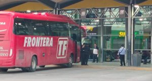 Pasajero de 75 años muere a bordo de autobús al llegar a la Central de Monterrey