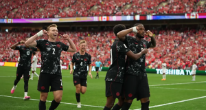 Canadá gana por primera vez en un Mundial y lo hace con goleada de 6-0 sobre Qatar