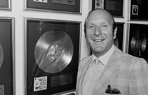 Muere Clive Davis, el productor que forjó el sonido de varias generaciones