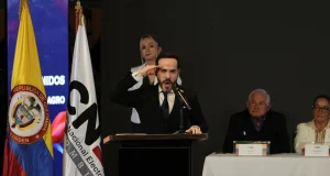 Abelardo de la Espriella recibe credencial como presidente electo de Colombia