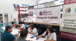 Entrega Gobierno Federal tarjetas a Mujeres y Adultos Mayores de Nuevo León