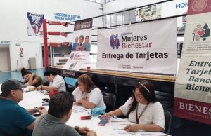 Entrega Gobierno Federal tarjetas a Mujeres y Adultos Mayores de Nuevo León