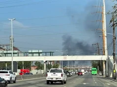 Incendio en planta de John Deere en San Pedro provoca evacuación de 300 personas