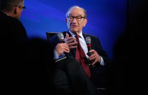 Muere Alan Greenspan a los 100 años; dirigió la Reserva Federal de EEUU durante 18 años