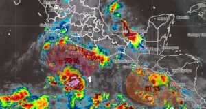 Ciclones amenazan el Pacífico con lluvias torrenciales y oleaje de hasta cinco metros