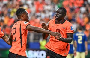 Países Bajos golea 5-1 a Suecia y se afianza en la cima del Grupo F