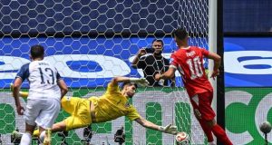 Suiza destroza a Bosnia con una racha de cuatro goles en los últimos 23 minutos