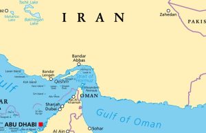 Irán cierra el Estrecho de Ormuz y advierte que atacará cualquier buque que intente cruzarlo