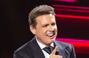 Luis Miguel se recupera en Nueva York de cirugía cardiovascular acompañado de Paloma Cuevas