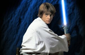 Sable de luz de Luke Skywalker y letra de Lennon, entre las joyas de subasta millonaria