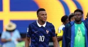 Les Bleus vuelven a golear a un rival nórdico y avanzan sin sobresaltos a la siguiente ronda