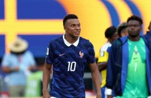 Les Bleus vuelven a golear a un rival nórdico y avanzan sin sobresaltos a la siguiente ronda