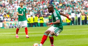 FIFA y autoridades capitalinas evalúan reinicio de México vs. Ecuador tras suspensión por rayos