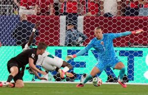 Haaland lidera a Noruega al pase a octavos con doblete ante Senegal