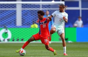 Dembélé mete tres y Lleva a Francia a la Cima del Grupo I