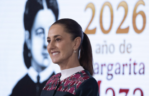 Sheinbaum inaugura planta en Chiapas para combatir el gusano barrenador