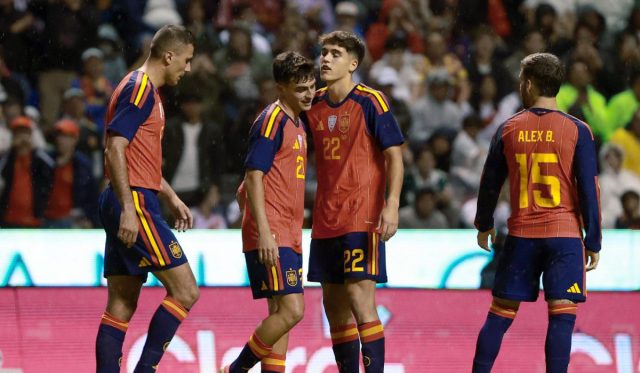 rodri-pedri-cubarsi-alex-baena-con-seleccion-espanola-2877861-1200-700