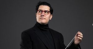 Felipe Tristán, primer director mexicano en la historia de la Filarmónica de San Antonio