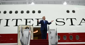Trump presenta el nuevo Air Force One donado por Catar