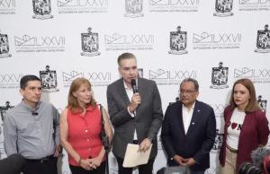 Waldo Fernández impulsa reforma para impedir que Samuel García busque la Presidencia en 2030
