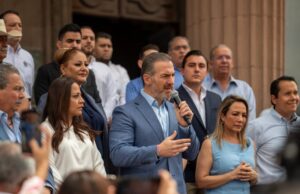 Alcaldes de Nuevo León presionan al Gobierno estatal por pagos pendientes