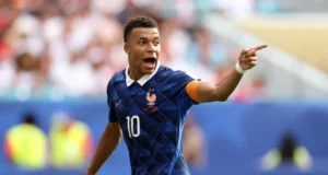 Saka anota triplete y Bellingham sentencia el 6-4 de Inglaterra sobre Francia