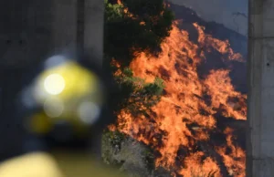 España enfrenta uno de sus incendios más graves: 12 muertos en Almería