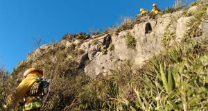 Tras 19 horas de combate, autoridades apagan incendio forestal en García