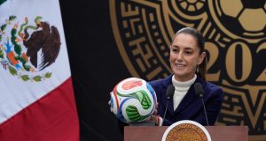 Sheinbaum pide reconocer el esfuerzo del Tri pese a quedar fuera en octavos de final