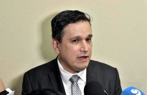 Enroques en el Gobierno de NL mientras crece la presión por nombrar Tesorero